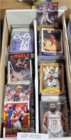 APPROX 1600 SPORTS TRADING CARDS