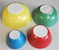 Vintage PYREX Nesting Mixing Bowls