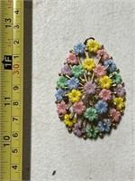 Vintage floral pendant, with rhinestones,
