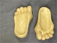 Pair Vintage Ceramic Feet Ashtrays
