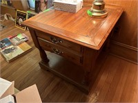 END TABLE W DRAWERS