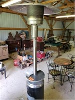 OUTDOOR PROPANE PATION HEATER W/ TANK