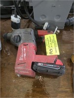 MILWAUKEE  M-18 HAMMER DRILL