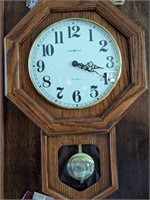 HOWARD MILLER CHIME CLOCK