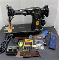 Singer sewing machine lot