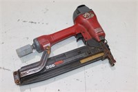 PNEUMATIC STAPLE GUN