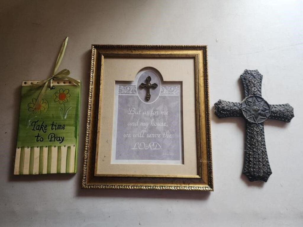 Faith lot, cross wall art