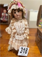 Vintage Doll (R3)