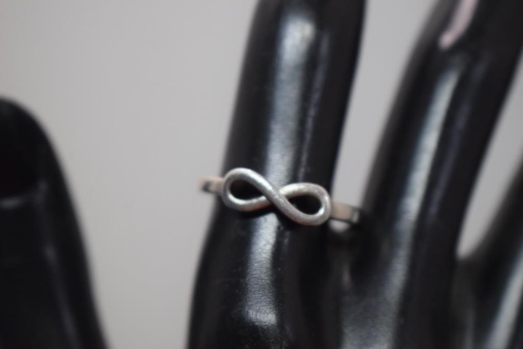 "Sisters" Infinity Ring  Sz 9