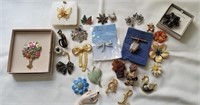 Brooches (26 in lot) some new in packages