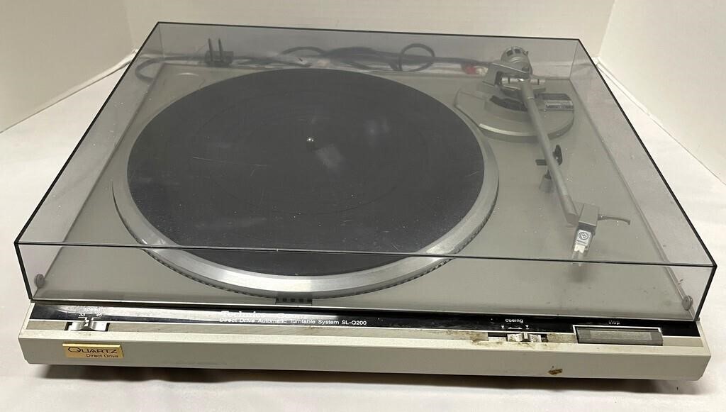 Vintage Technics Turntable