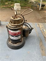 Submersible Sump Pump- kicks on when powered