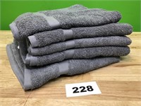 5pk Room Essentials Bath Towels