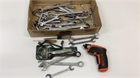 Tool lot: mostly combination wrenches in various
