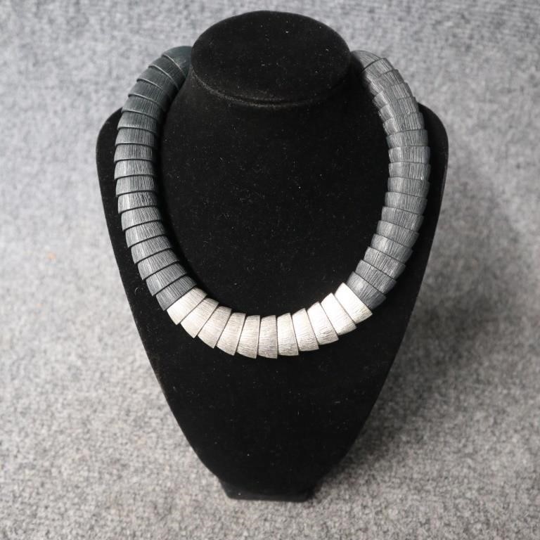 1960's Retro Choker