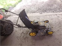 Yardworks 20V cordless mower with charger. Needs