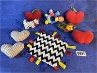 Stuffed Cloth Hearts, Toy Ring, Dog & Cloth Box