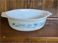 Pyrex casserole, Meadow 1960s print in turquoise