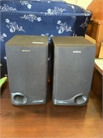 Pair of Aiwa speakers working 11"hx6.5"x8"d