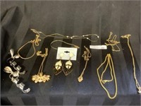 New Jewelry earrings, necklace, bracelets