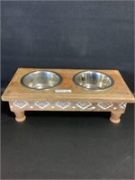 Dog 2 metal dish in wood stand 14"x7"x4"h