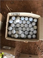 COLLECTION OF GOLF BALLS