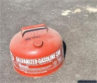 Eagle 2 1/2 gal gas can.