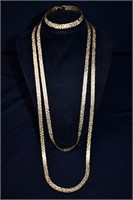 3 pcs Vintage Flat Gold Toned Necklace & Bracelet