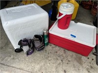 Coolers, thermoses