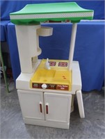 Vintage Little Tikes Party Kitchen 36x49x42"