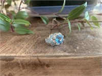 Beautiful blue  Crystals 925 Silver Ring Size 5