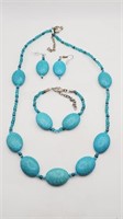 (LB) Turquoise and Crystal Beaded Necklace (22"