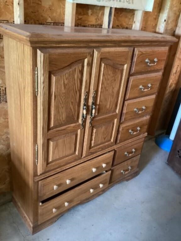 Dresser 53 x 18 x 60" tall