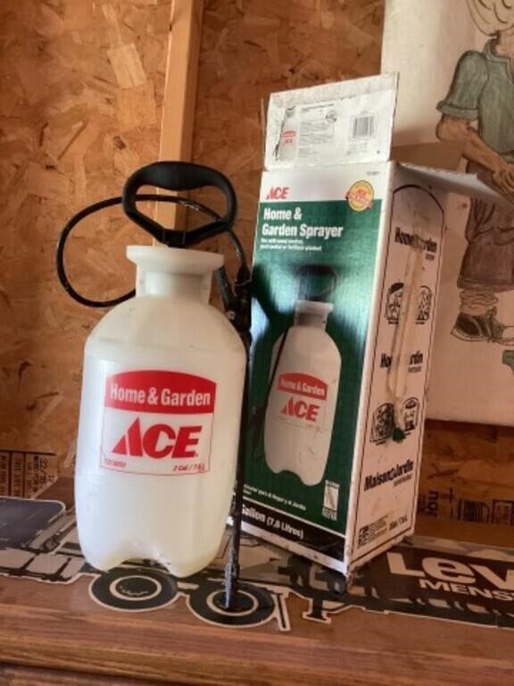 Home and garden sprayer