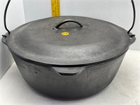 12" CAST IRON DUTCH OVEN MADE IN USA
