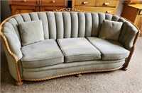 Victorian Couch - green / gray