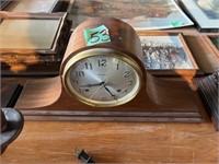 Mantle Clock