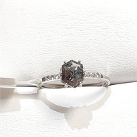 $2800 10K  Diamond(0.1ct) Ring