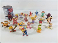 20 figurines dont California Raisins + Garfield