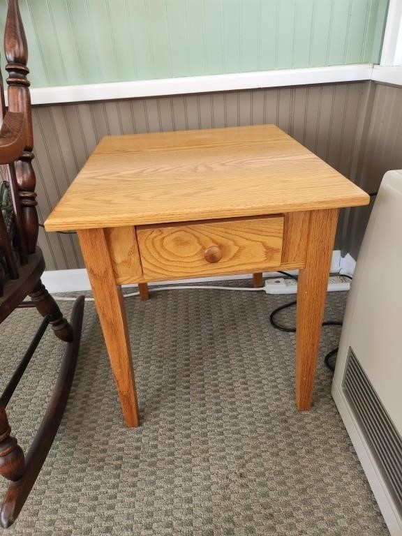 Oak look Side Table. 2ftD 22H 20W