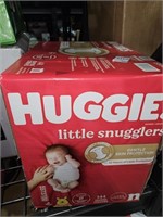 144 DIAPERS HUGGIES LITTLE SNUGGLERS