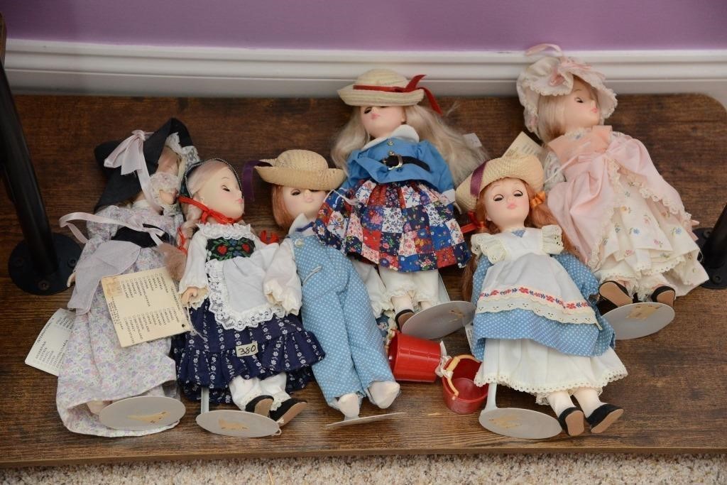 DOLL LOT