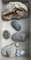 (G) Assorted rocks / Geo's
