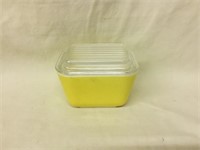 Pyrex Primary Yellow Refrigerator Dish w Lid