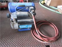 Campbell Hausfeld 4 gal. 125psi Air Compressor,