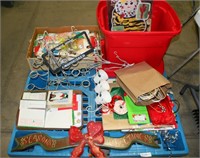 ESTATE PALLET OF MOSTLY HOLIDAY DISPLAY ITEMS
