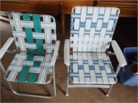 2 Lawn Folding Chairs