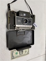 Polaroid 340 Vintage Camera