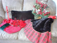 Christmas Themed BIRDS Tree Skirt, Pillows, Decor