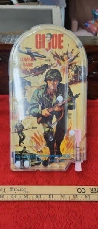 VINTAGE G I JOE COMBAT PINBALL HAND HELD SMALL